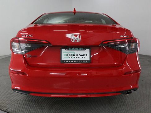 Used 2024 Honda Civic Sport image 9