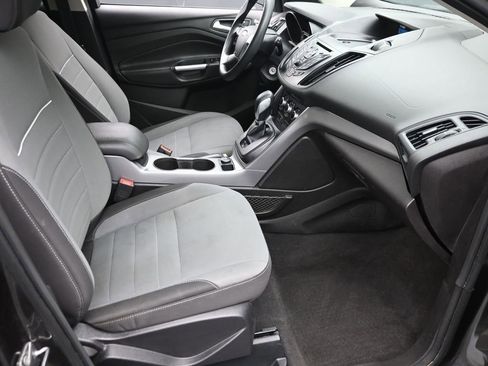 Used 2015 Ford Escape SE image 7