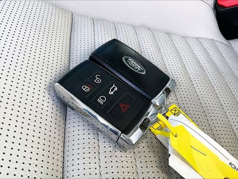 Used 2023 Land Rover Discovery Sport S AWD/4WD image 33