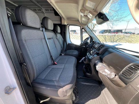 Used 2024 RAM ProMaster 2500 image 26
