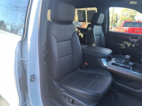 Used 2024 Chevrolet Silverado 1500 High Country w/ Technology Package image 25