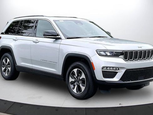 Used 2024 Jeep Grand Cherokee Limited 4xe AWD/4WD image 2