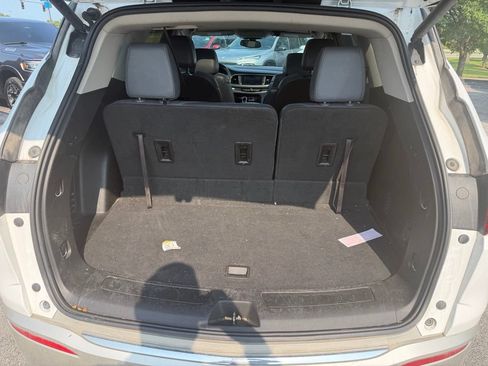 Used 2020 Buick Enclave Essence AWD/4WD image 5