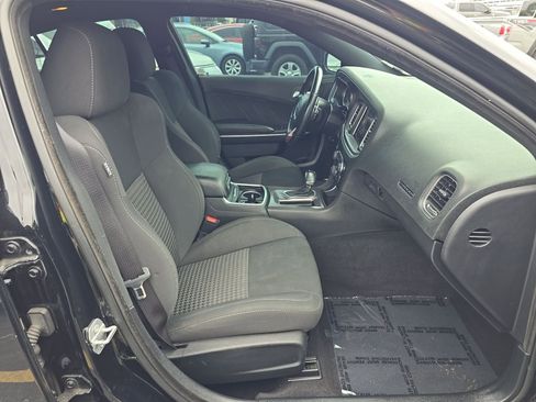 Used 2019 Dodge Charger R/T RWD image 6