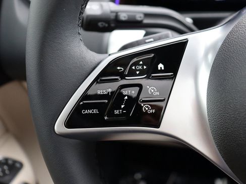 New 2025 Mercedes-Benz GLB 250 image 15