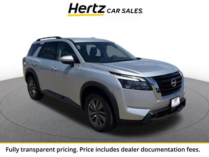 Used 2025 Nissan Pathfinder SV