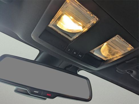 Used 2022 Dodge Challenger R/T w/ Shaker Package image 25