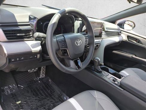 Used 2025 Toyota Camry SE FWD image 10
