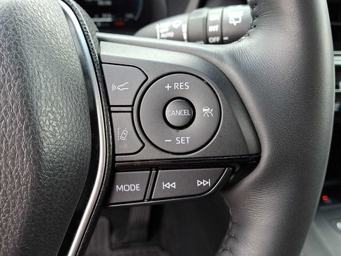 Used 2023 Toyota Venza Limited AWD/4WD image 23