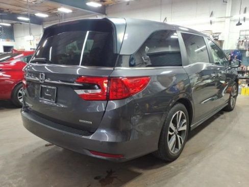 Used 2023 Honda Odyssey Touring image 2
