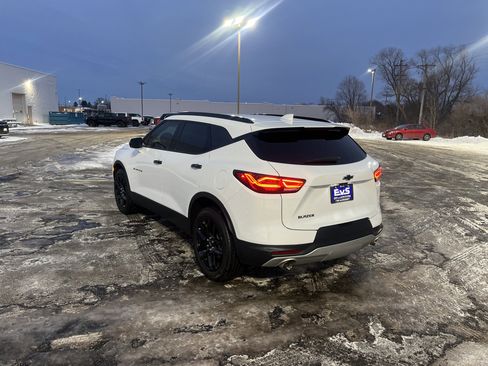 Used 2024 Chevrolet Blazer LT w/ Sound & Technology Package image 4