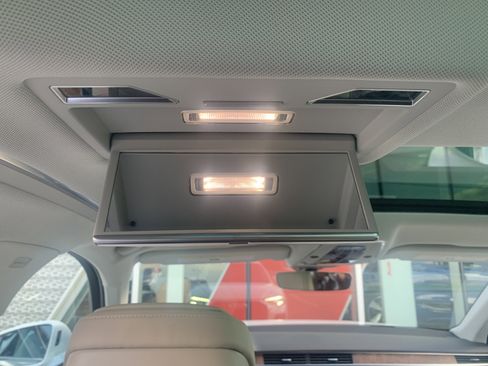 Used 2023 Audi A8 L 3.0T image 41