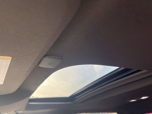 New 2026 GMC Sierra 1500 SLT w/ SLT Premium Package image 15