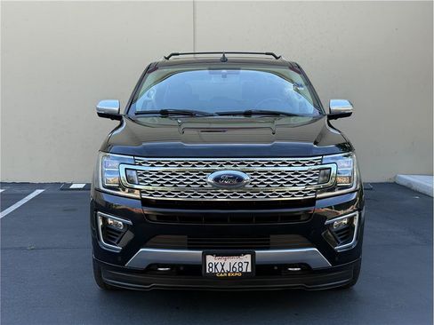 Used 2019 Ford Expedition Max Platinum AWD/4WD image 2