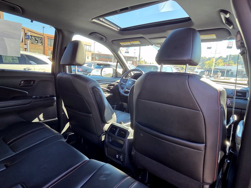 Used 2023 Honda Passport TrailSport image 18