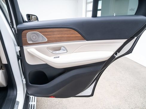 Used 2021 Mercedes-Benz GLE 350 4MATIC image 23