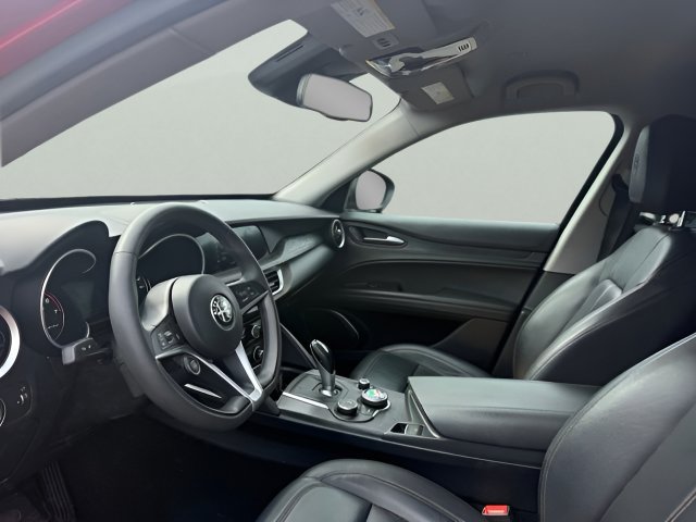 Used 2019 Alfa Romeo Stelvio AWD w/ Cold Weather Package image 12