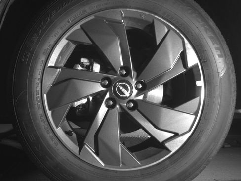 Used 2025 Nissan Rogue SV FWD image 12