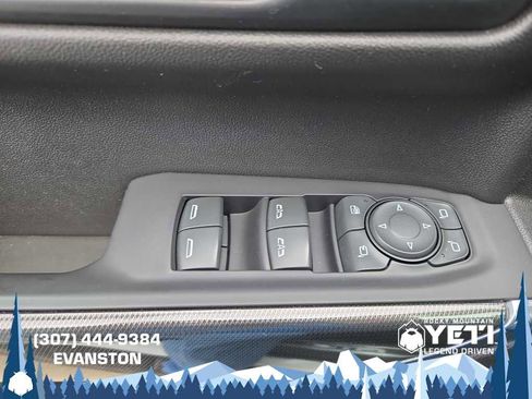 Used 2021 GMC Sierra 1500 AT4 w/ AT4 Premium Package AWD/4WD image 34