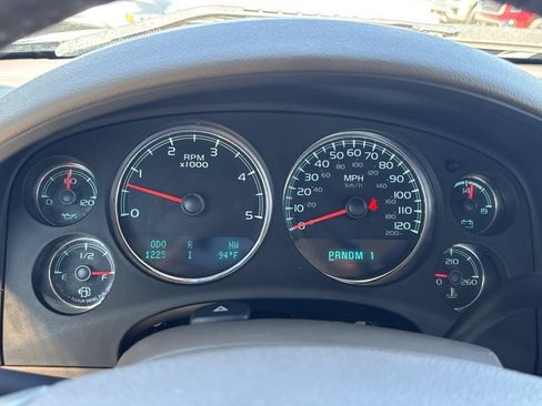 Used 2012 GMC Sierra 2500 SLT w/ Suspension Package, Off-Road AWD/4WD image 25