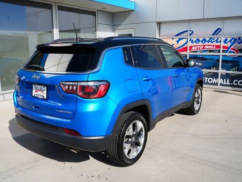 Used 2019 Jeep Compass Limited AWD/4WD image 32