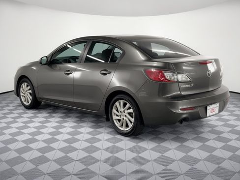 Used 2012 MAZDA MAZDA3 i Touring FWD image 3