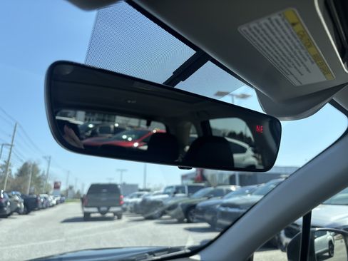 Used 2021 Subaru Forester Limited image 30