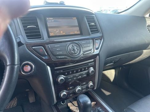 Used 2015 Nissan Pathfinder SL w/ Trailer Tow Package AWD/4WD image 11