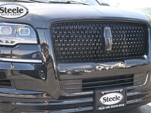 Used 2023 Lincoln Navigator Reserve AWD/4WD image 29