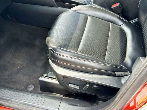 Used 2020 Ford Escape SEL image 18