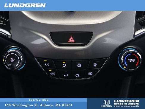 Used 2018 Chevrolet Cruze LT FWD image 22