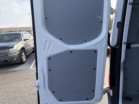 Used 2021 Mercedes-Benz Sprinter 1500 image 14