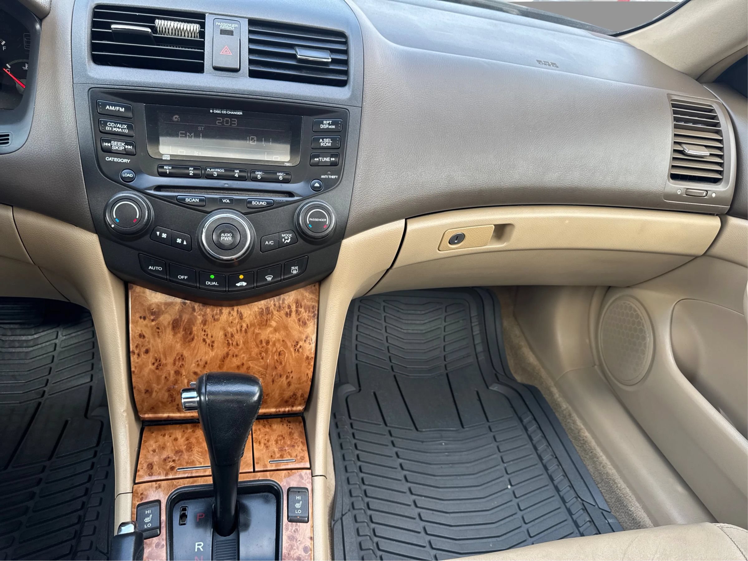 Used 2005 Honda Accord EX-L image 29
