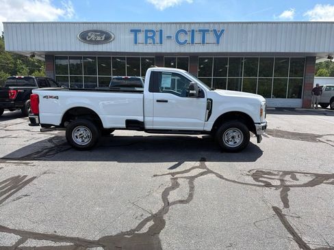 Used 2024 Ford F250 XL w/ XL Driver Assist Package AWD/4WD image 1