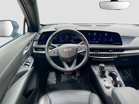 Used 2024 Cadillac XT4 Sport image 24