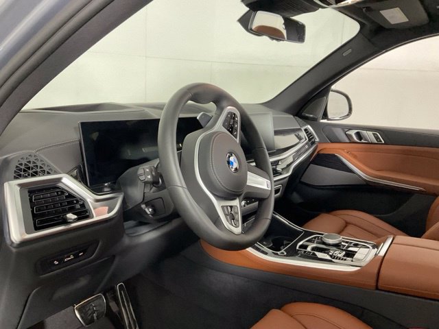 Certified 2026 BMW X5 xDrive40i w/ M Sport Package AWD/4WD image 22