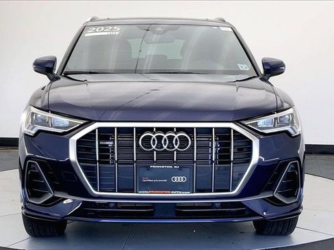Certified 2025 Audi Q3 2.0T Premium image 3