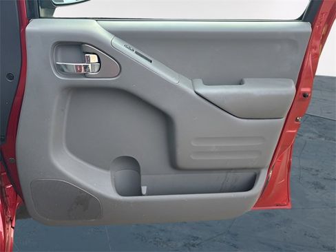 Used 2018 Nissan Frontier SV w/ Value Truck Package image 14