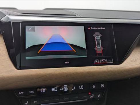Used 2022 Audi e-tron GT Premium Plus AWD/4WD image 31
