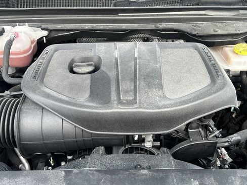 Used 2025 RAM 1500 Big Horn AWD/4WD image 12