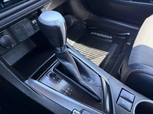 Used 2017 Toyota Corolla SE 50th Anniversary FWD image 21