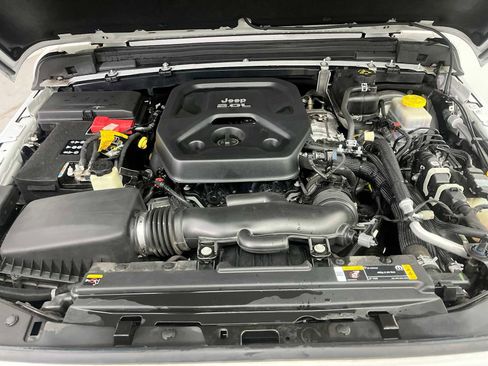 Used 2021 Jeep Wrangler Sport image 17