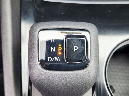 Certified 2025 Nissan Rogue SL w/ SL Premium Package AWD/4WD image 12
