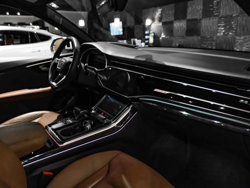 Used 2019 Audi Q8 Prestige w/ Year 1 Package AWD/4WD image 11