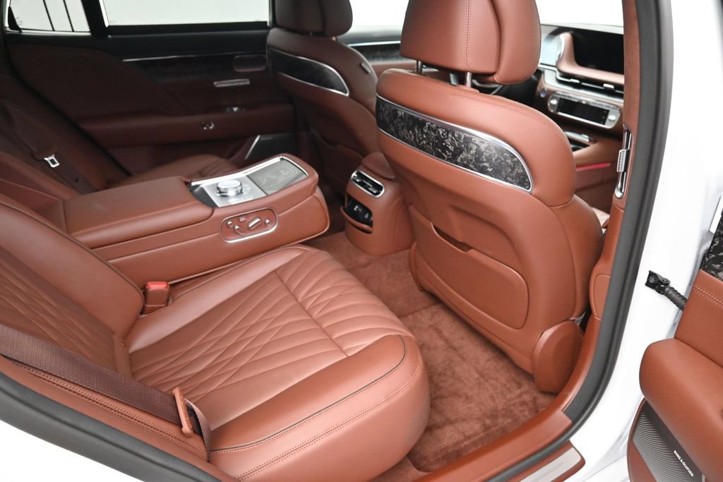 Used 2024 Genesis G90 3.5T AWD/4WD image 30