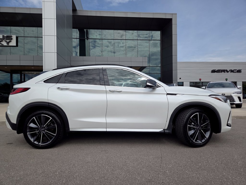 Used 2023 INFINITI QX55 Essential AWD/4WD image 30