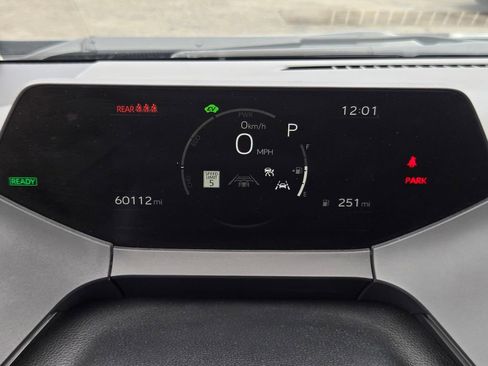 Used 2024 Toyota Prius LE FWD image 24
