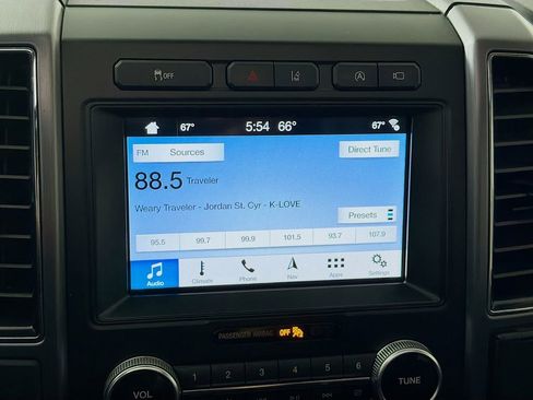 Used 2019 Ford Expedition Max Platinum image 17