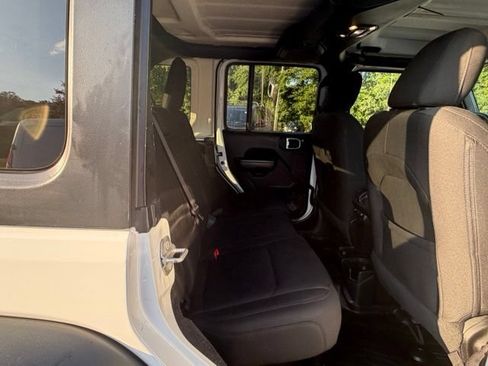 Used 2020 Jeep Wrangler Unlimited Sport S AWD/4WD image 23