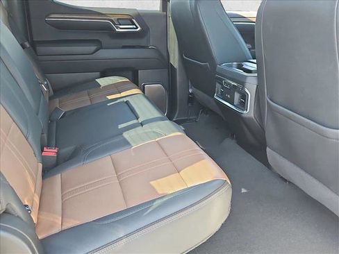 Used 2024 Chevrolet Silverado 1500 High Country w/ Technology Package AWD/4WD image 20